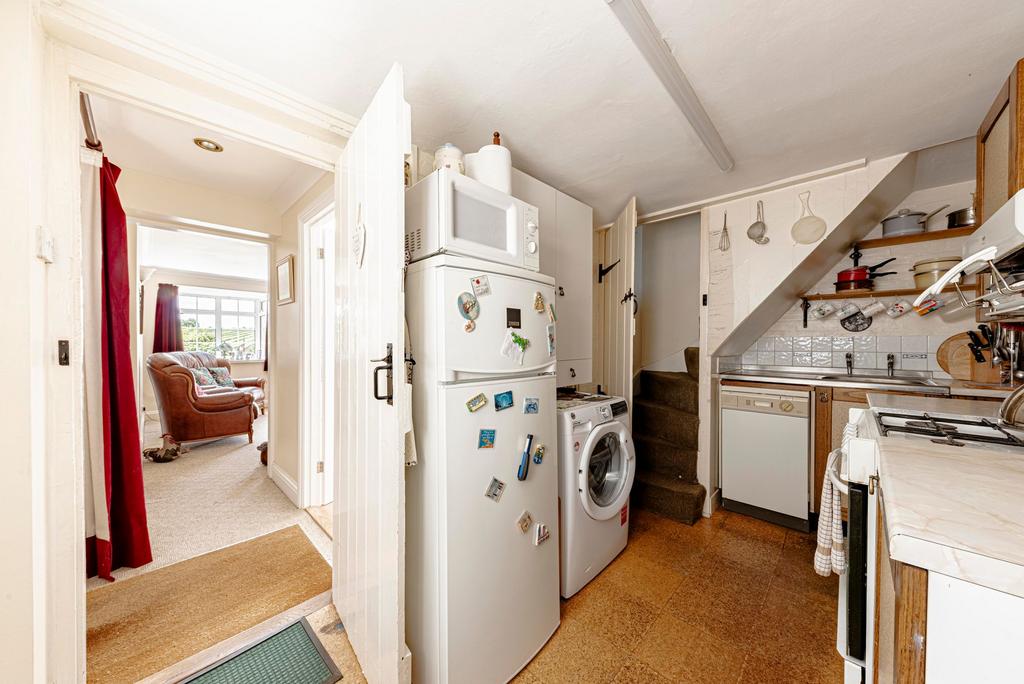 Kitchen (2)
