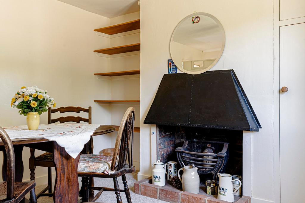 Dining Room (3)