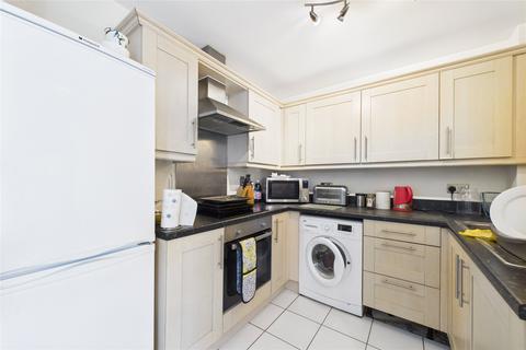 undefined, Rossby, Shinfield, Berkshire, RG2