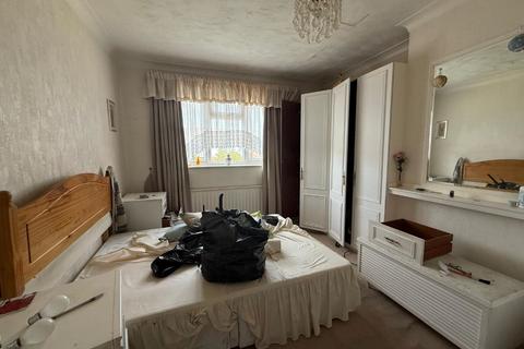 3 bedroom terraced house for sale, 34 Church Road, Benfleet, Essex, SS7 4BP