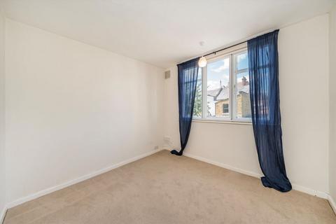 1 bedroom flat for sale, St. Margarets Road, London TW1