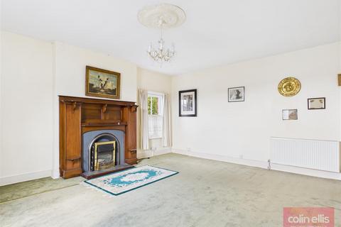 3 bedroom flat for sale, Filey Road, Scarborough