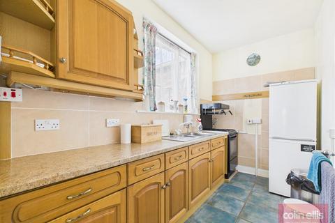 3 bedroom flat for sale, Filey Road, Scarborough