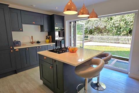 42 Barton Road, Torquay, TQ1 4DP