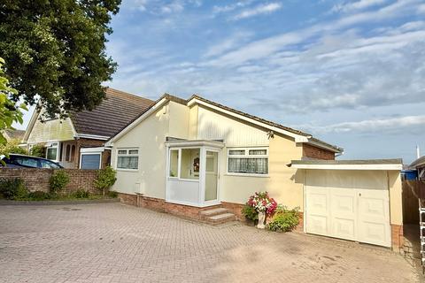 3 bedroom detached bungalow for sale, Pine Avenue, Hastings, TN34