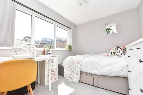 2 bedroom apartment for sale, Walton Court, Dorking RH4