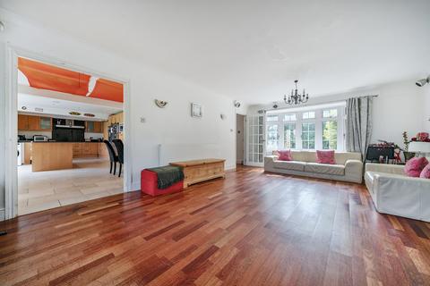 Mapaulin Westbury Road, Bromley, BR1 2QB