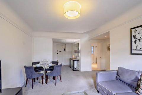 2 bedroom flat to rent, Fulham Road, London SW3