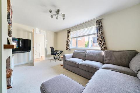 1 Coppice Close, Guildford, GU2 8JL