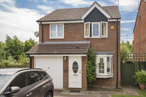 3 bedroom detached house for sale, Digswell Rise, Welwyn Garden City, Hertfordshire, AL8