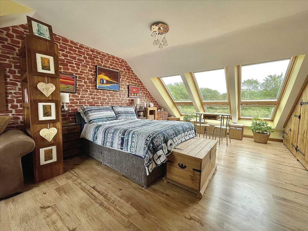 Bedroom no. 1