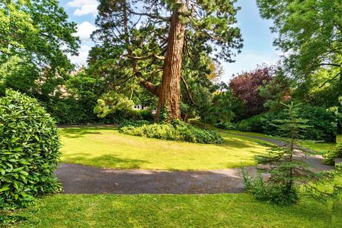 undefined, Grosvenor Place, Exeter, Devon