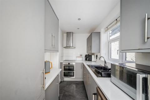 12 Harford Road, London, E4 7NQ