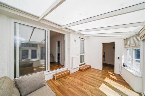 12 Harford Road, London, E4 7NQ