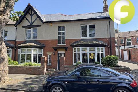 undefined, Kings Road, Whitley Bay