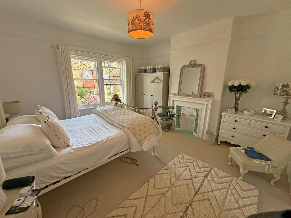 Bedroom 2.jpg