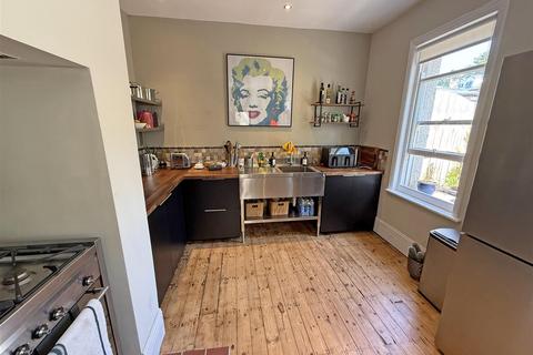 undefined, Kings Road, Whitley Bay