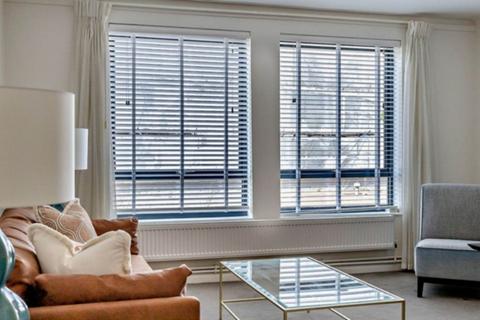 2 bedroom flat to rent, Fulham Road, London SW3