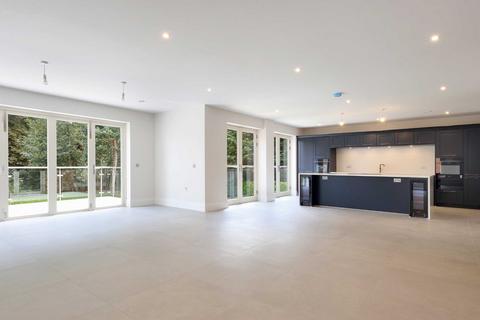 undefined, Hedsor Road, Bourne End, Buckinghamshire, SL8