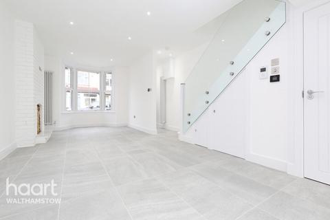 68 Lancaster Road, Walthamstow, London, E17 6AJ