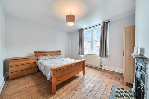 undefined, De Lacy Mount, Leeds, West Yorkshire, LS5