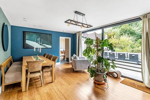 5 bedroom detached house for sale, GATESDEN ROAD, FETCHAM, KT22
