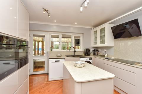 4 bedroom detached house for sale, Nelson Avenue, Minster On Sea, Sheerness, Kent
