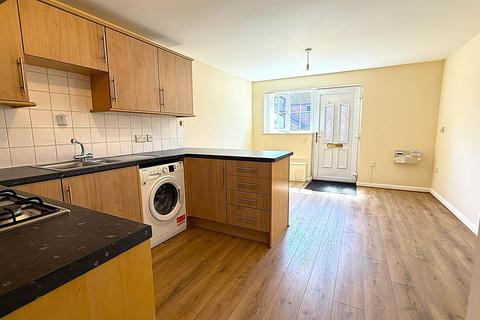 2 bedroom flat for sale, Kings Close, Birmingham B30