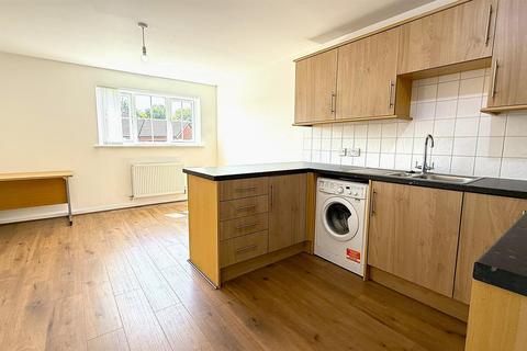 2 bedroom flat for sale, Kings Close, Birmingham B30