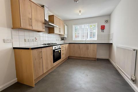 3 bedroom end of terrace house for sale, Kings Close, Birmingham B30