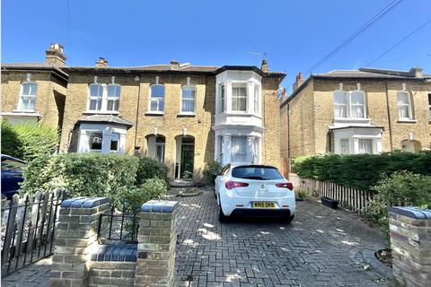 140a Alexandra Road, Southend-on-sea, SS1 1HB