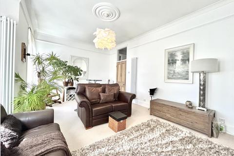 140a Alexandra Road, Southend-on-sea, SS1 1HB