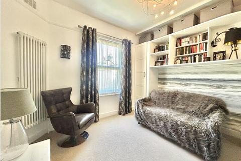 140a Alexandra Road, Southend-on-sea, SS1 1HB