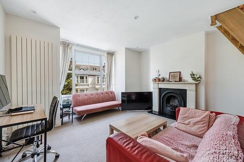 2 bedroom maisonette for sale, Florence Road, London
