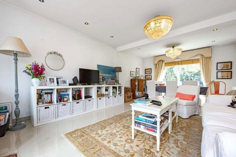 4 bedroom detached house to rent, Tudor Drive, Kingston Upon Thames KT2