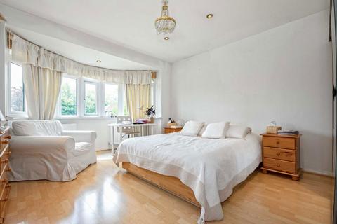 4 bedroom detached house to rent, Tudor Drive, Kingston Upon Thames KT2