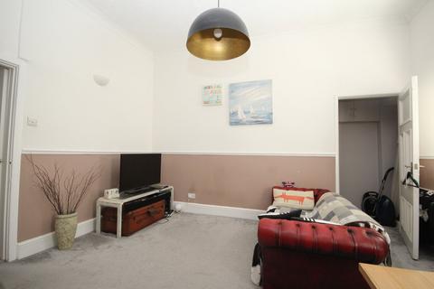 2 bedroom apartment for sale, 11 Burnaby Road, ALUM CHINE, BH4