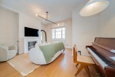 1 bedroom flat for sale, Winchester Street, London SW1V