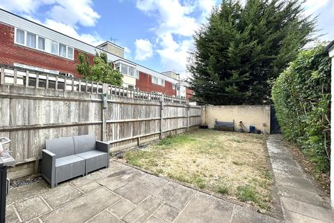 2 bedroom semi-detached house to rent, Langdale Gardens, Earley, Reading, Berkshire, RG6