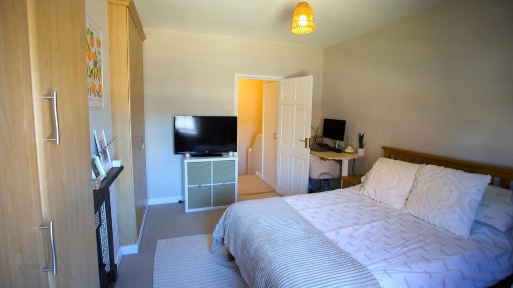 Bedroom2