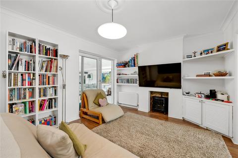 9 Basing Close, Thames Ditton, KT7 0NY