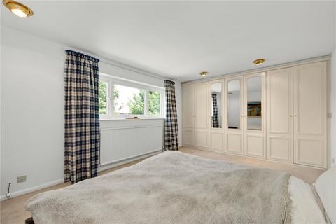 9 Basing Close, Thames Ditton, KT7 0NY