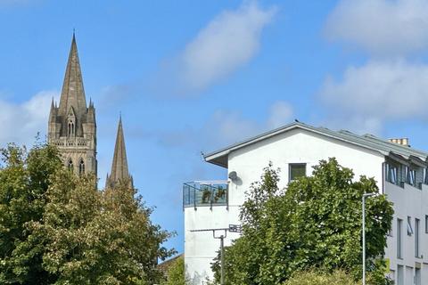 Stylish Townhouse, Truro