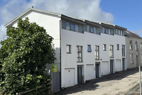 undefined, Stylish Townhouse, Truro
