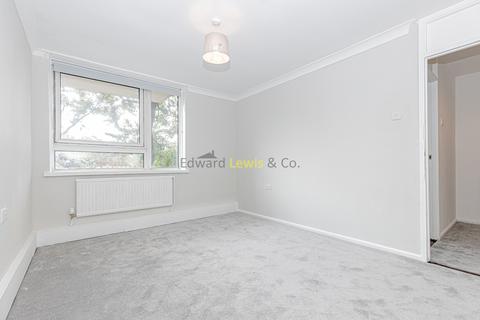 4 bedroom flat to rent, Abbott Road, London E14