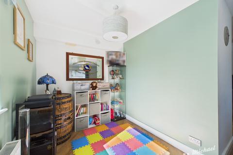 29 Boldison Close, Aylesbury, HP19 8JL