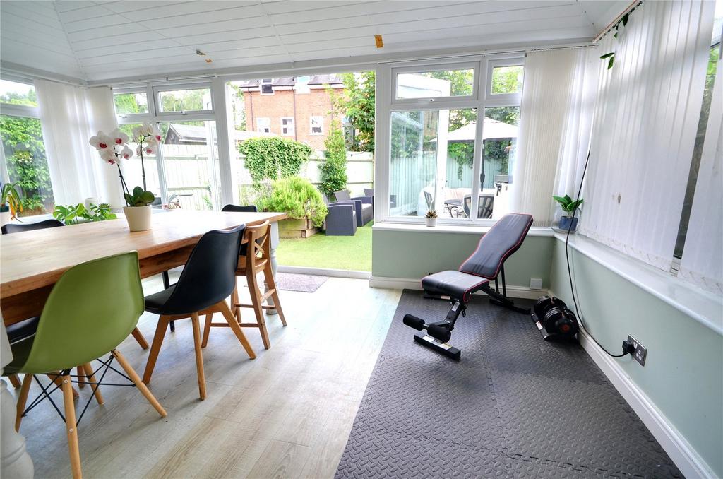 Conservatory/Dining
