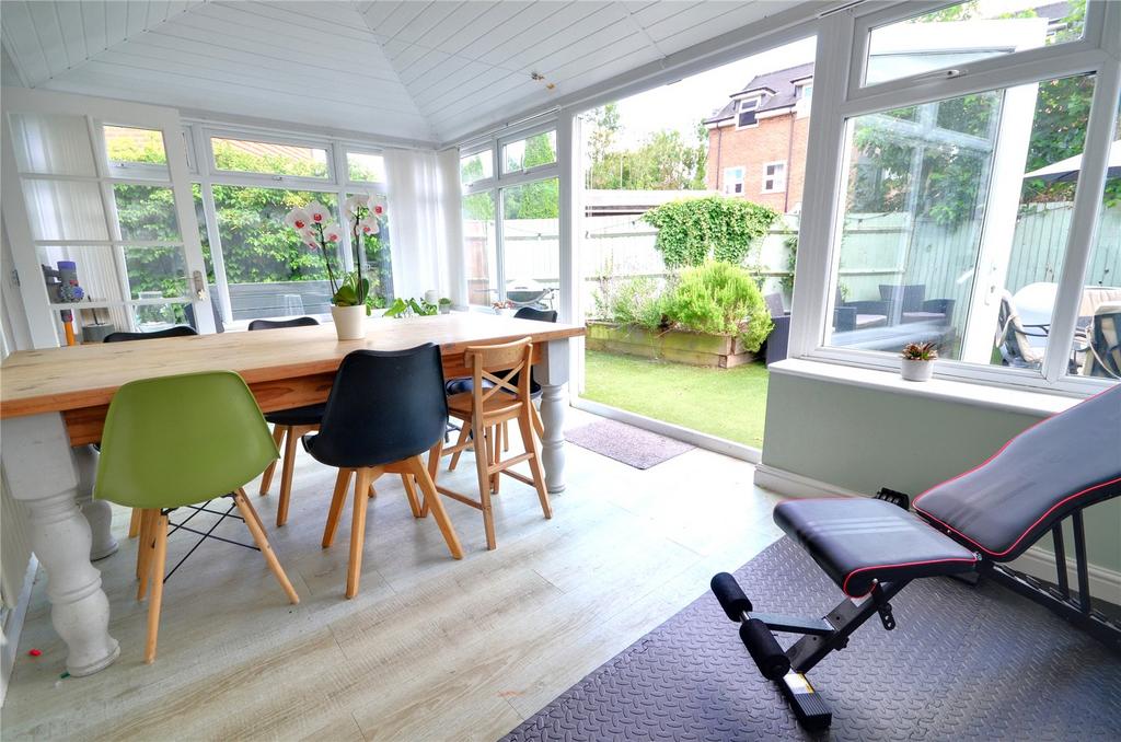 Conservatory/Dining