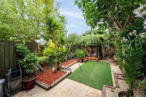 Sherwood Gardens, Bermondsey, London, SE16