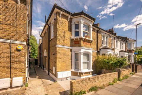 1 bedroom flat for sale, Howson Road, Brockley, London, SE4